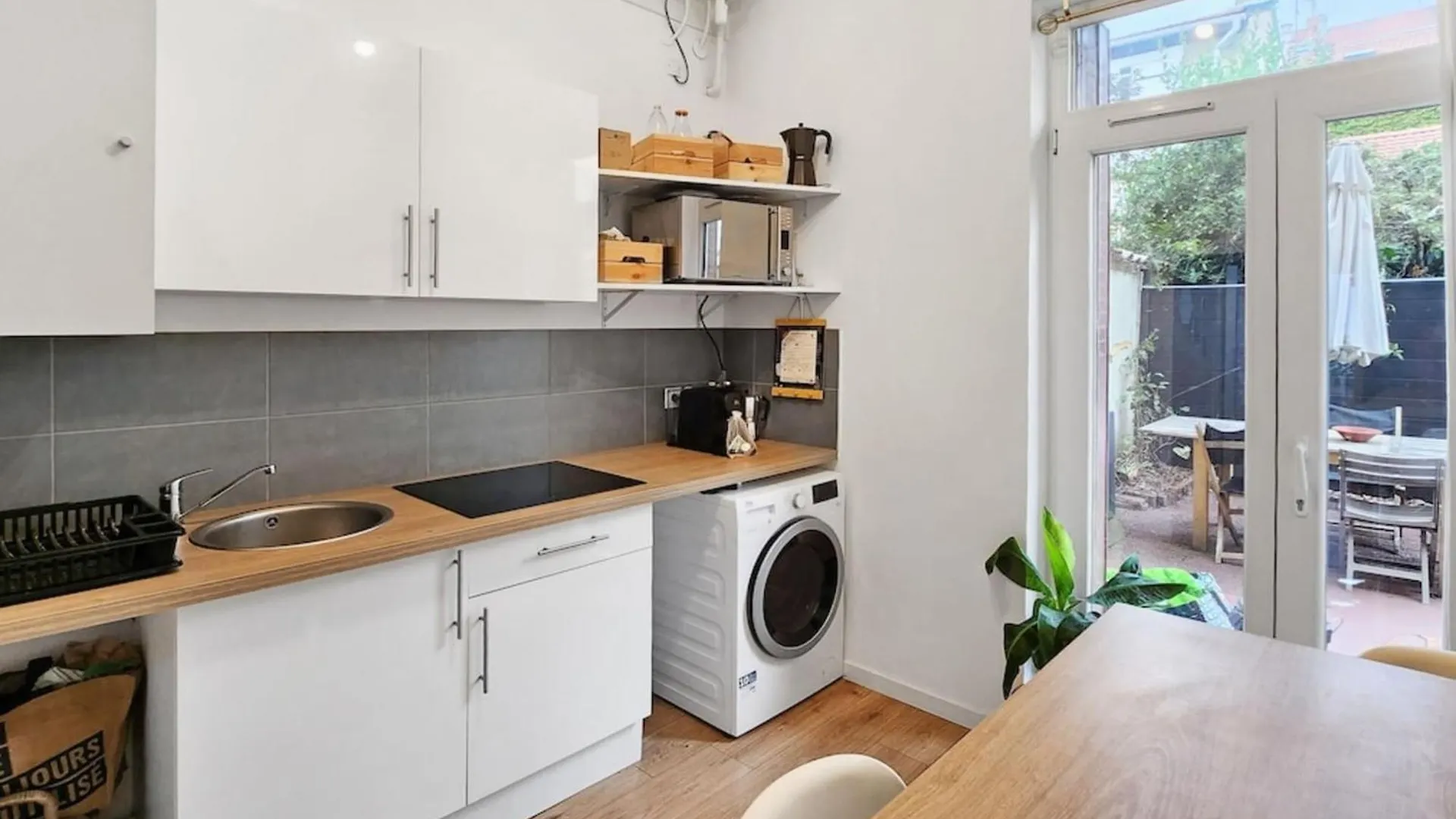 La Tiny House Apartment Villeurbanne France